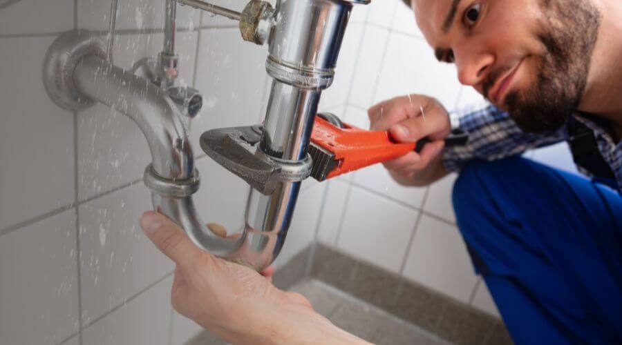 Professional same day plumber services in Deanville, TX